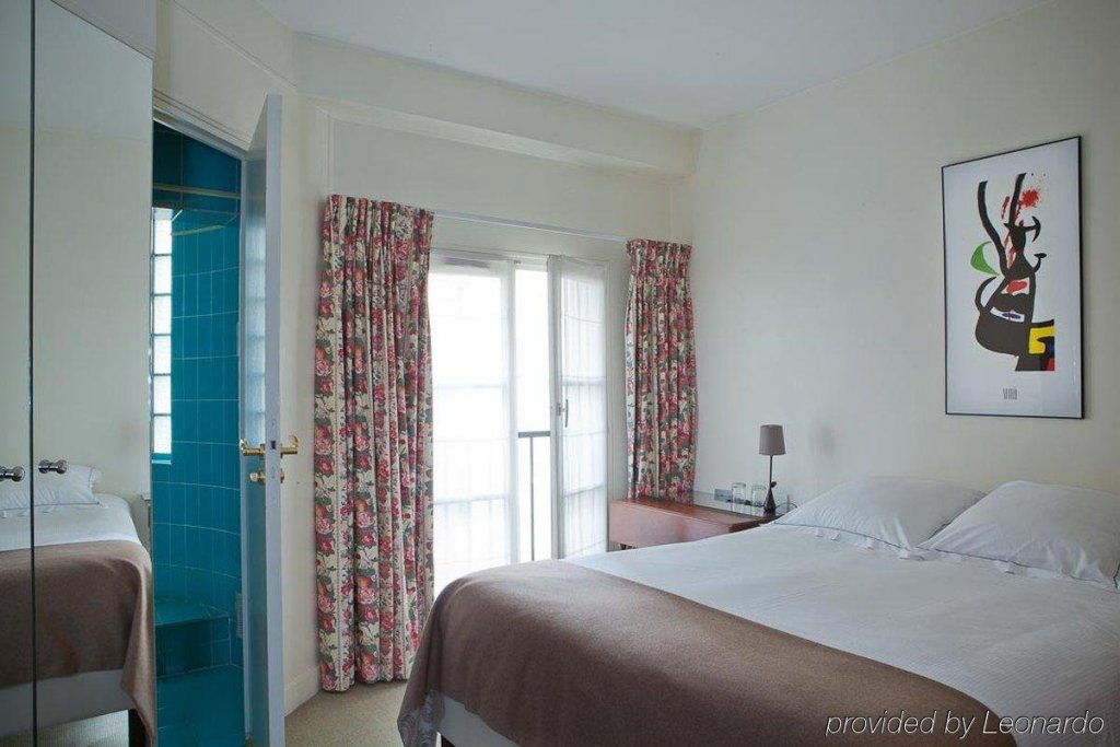 Фото Hôtel de la Place du Louvre