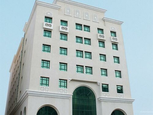 Внешний вид отеля Kristal Hotel Kupang в Купанге, фото 4