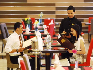 Фото Gumaya Tower Hotel Semarang