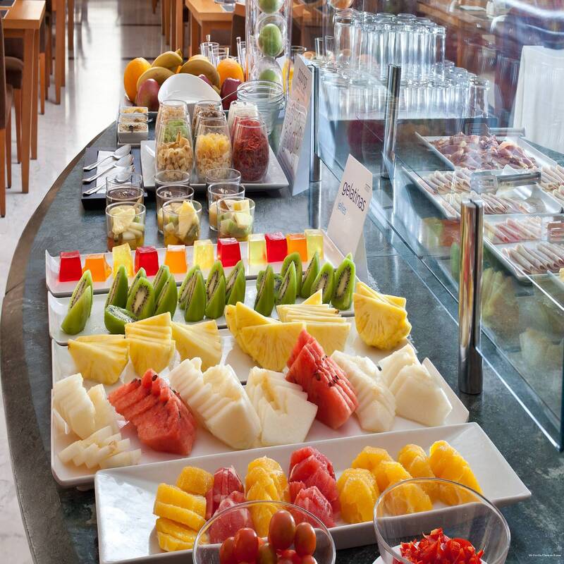 Фото NH Sevilla Plaza de Armas