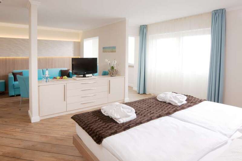 Фото Hotel Vier Jahreszeiten Lübeck