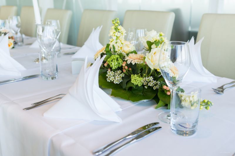 Фото Hotel Vier Jahreszeiten Lübeck