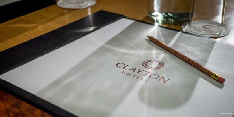 Фото Clayton Hotel Cardiff Lane