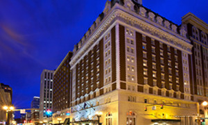 Фото Coast Edmonton Plaza