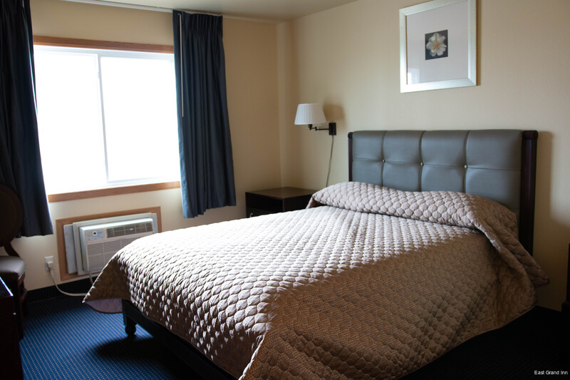 Фото East Grand Inn