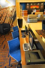 Фото Courtyard by Marriott Baldwin Park