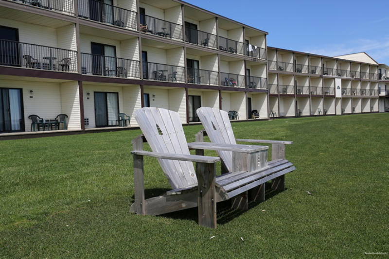 Фото Bavarian Haus Lakefront Inn