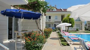 Villa Ceb2 by JoyLettings