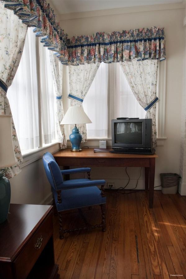 Фото Frederick House