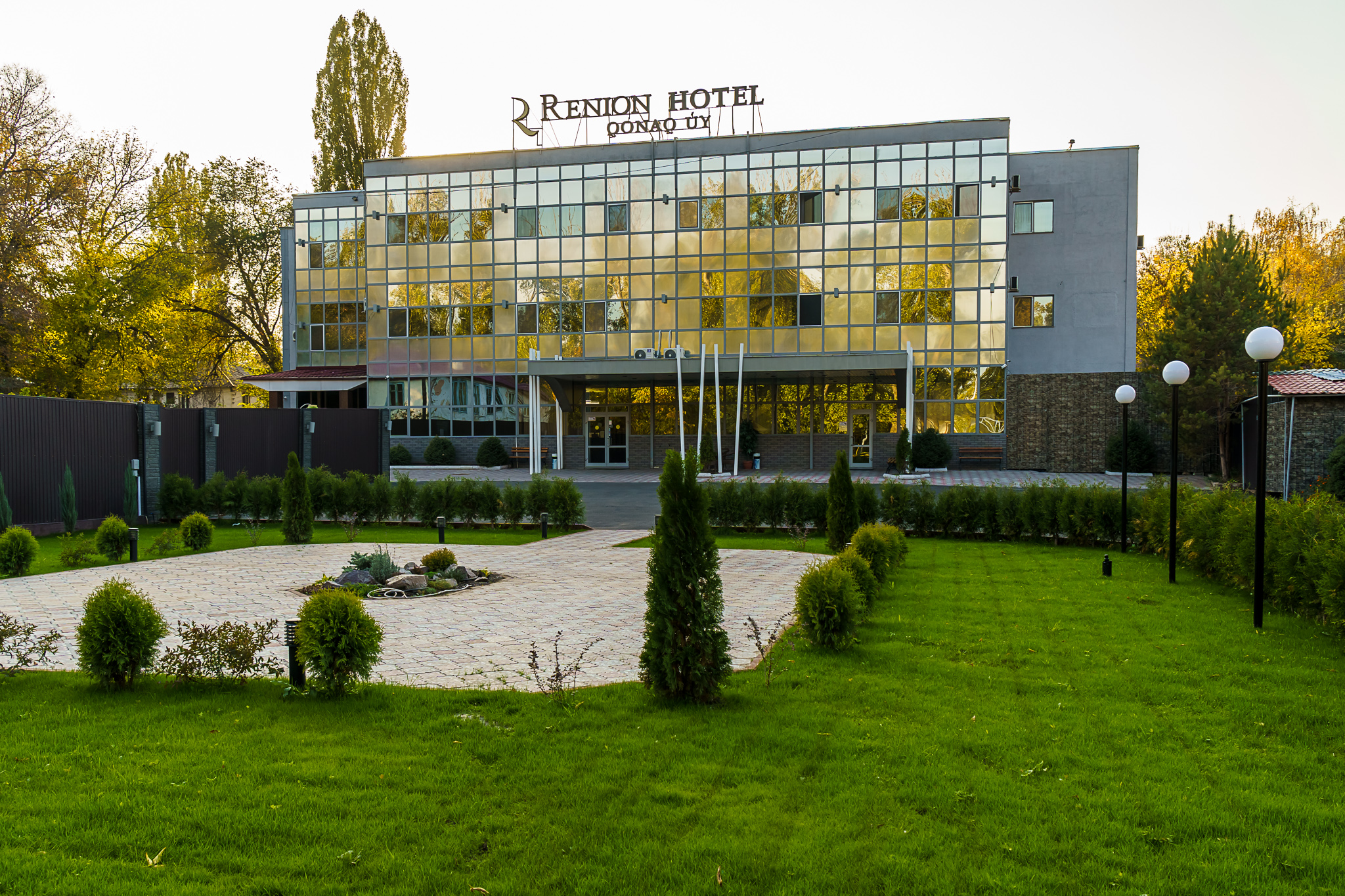 Фото отеля 2