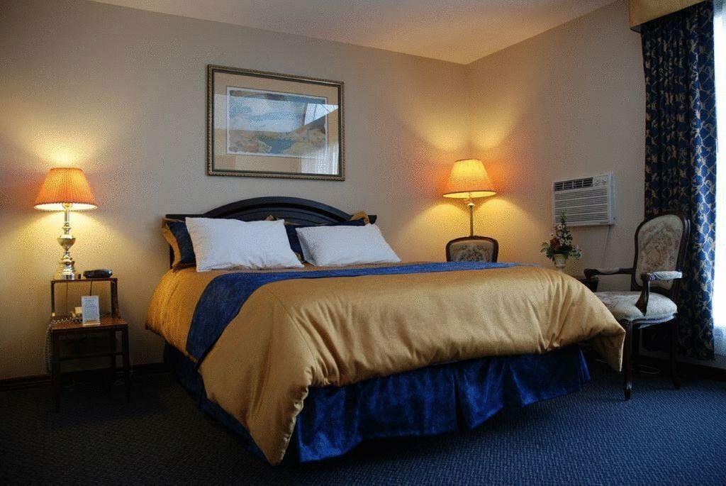 Hotel Commons Inn, Halifax, photo