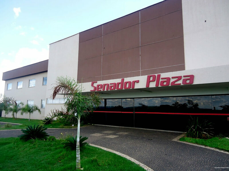 Гостиница Senador Plaza Hotel