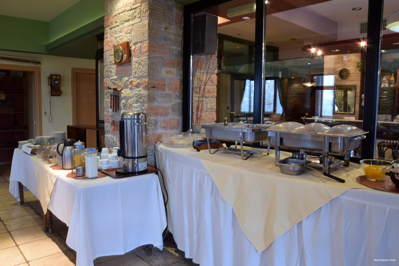 Фото Mont Helmos Hotel