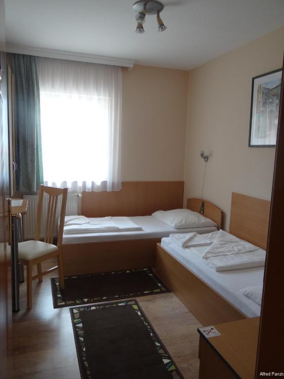 Фото Alfred Panzio