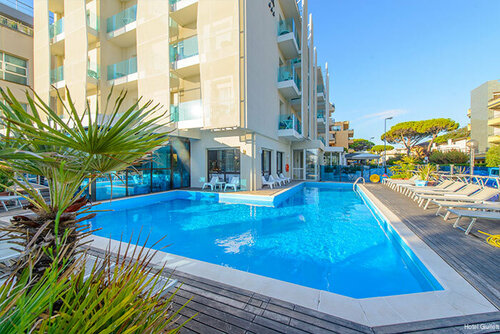 Внешний вид отеля Hotel Giulietta в Риччоне, фото 3