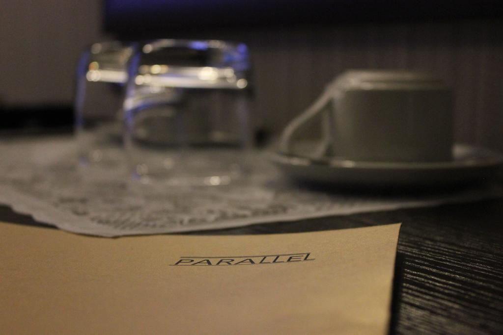 Фото Parallel