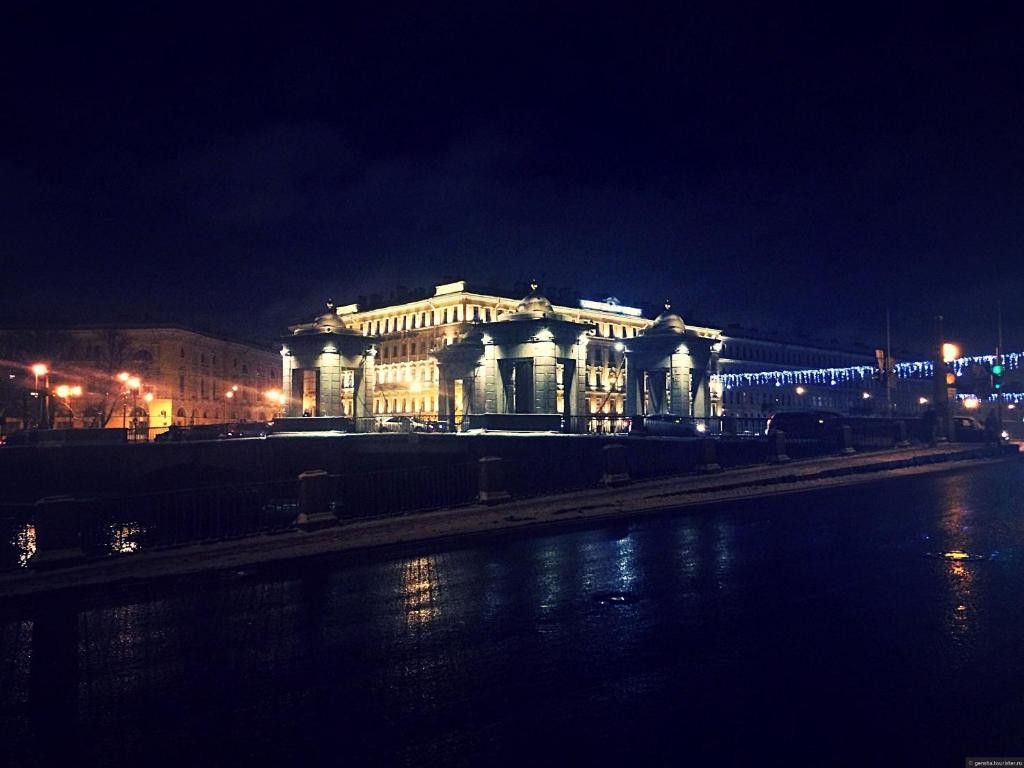 Фото Елисеевский