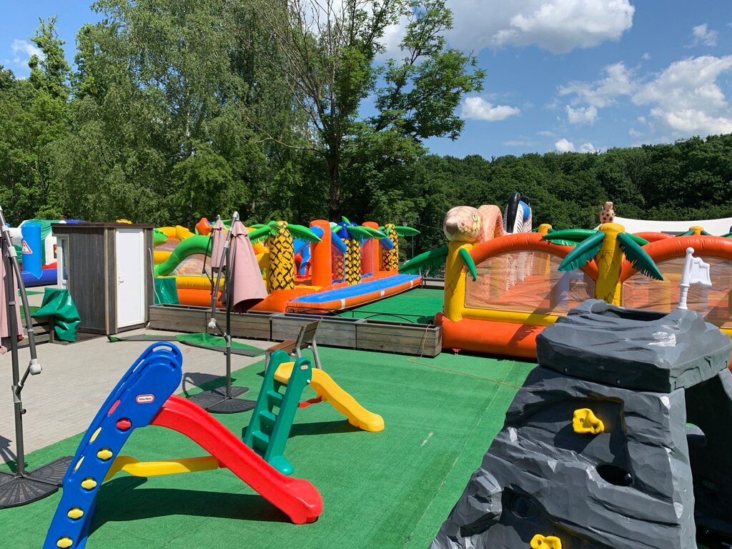 Amusement park Family Center Green Park, Kaliningrad, photo