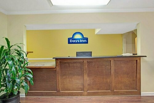 Гостиница Days Inn by Wyndham Marietta White Water в Мариетте