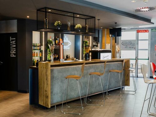 Гостиница Ibis Barcelona Castelldefels в Кастельдефельсе
