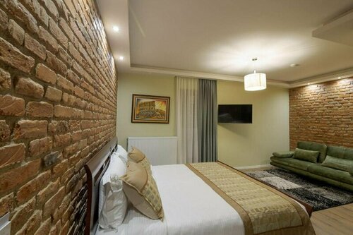 Гостиница Hotel Casta Diva в Корче