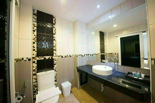 Гостиница Lulu Hotel на Пхукете