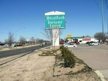 Гостиница Stratford House Inns - Edmond в Эдмонде