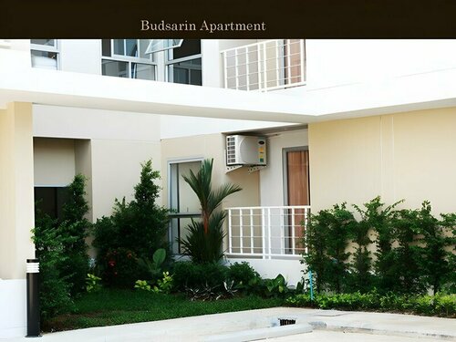 Гостиница Baanbudsarin Apartment в Сингбури