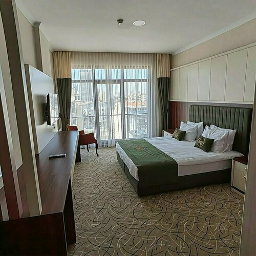 Гостиница Luxury Park Hotel в Мамаке