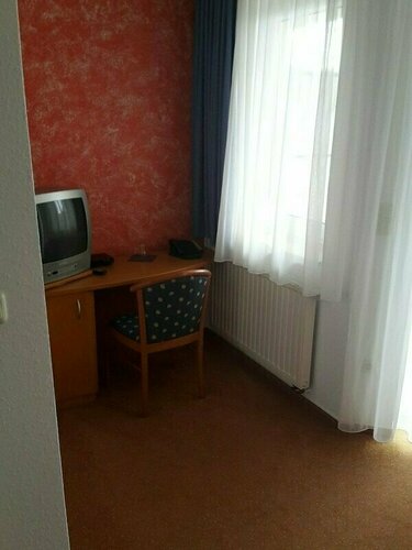 Гостиница Hotel Kuhfelder Hof в Зальцведеле