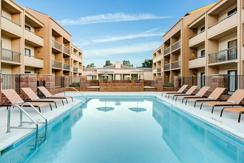 Гостиница Courtyard by Marriott Raleigh/Cary в Кэри