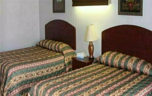 Гостиница Colonial Inn в Хаммонде