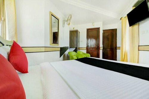 Гостиница Capital O75308 Floatel International Beach Resort в Каннуре