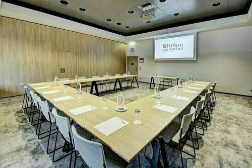 Гостиница Hilton Garden Inn Wiener Neustadt в Винер-Нойштадте