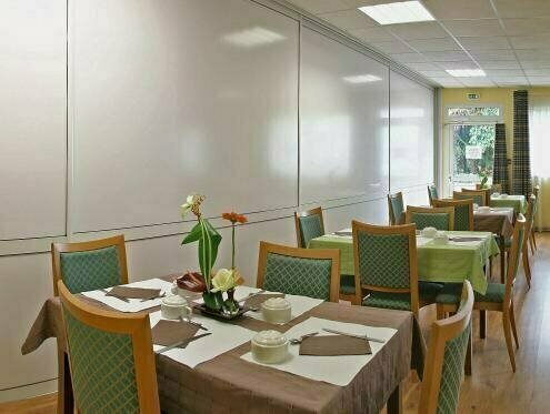 Гостиница Hotel Robic в Понтиви