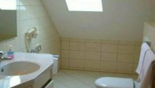 Гостиница Hotel Alfa в Ной-Изенбурге