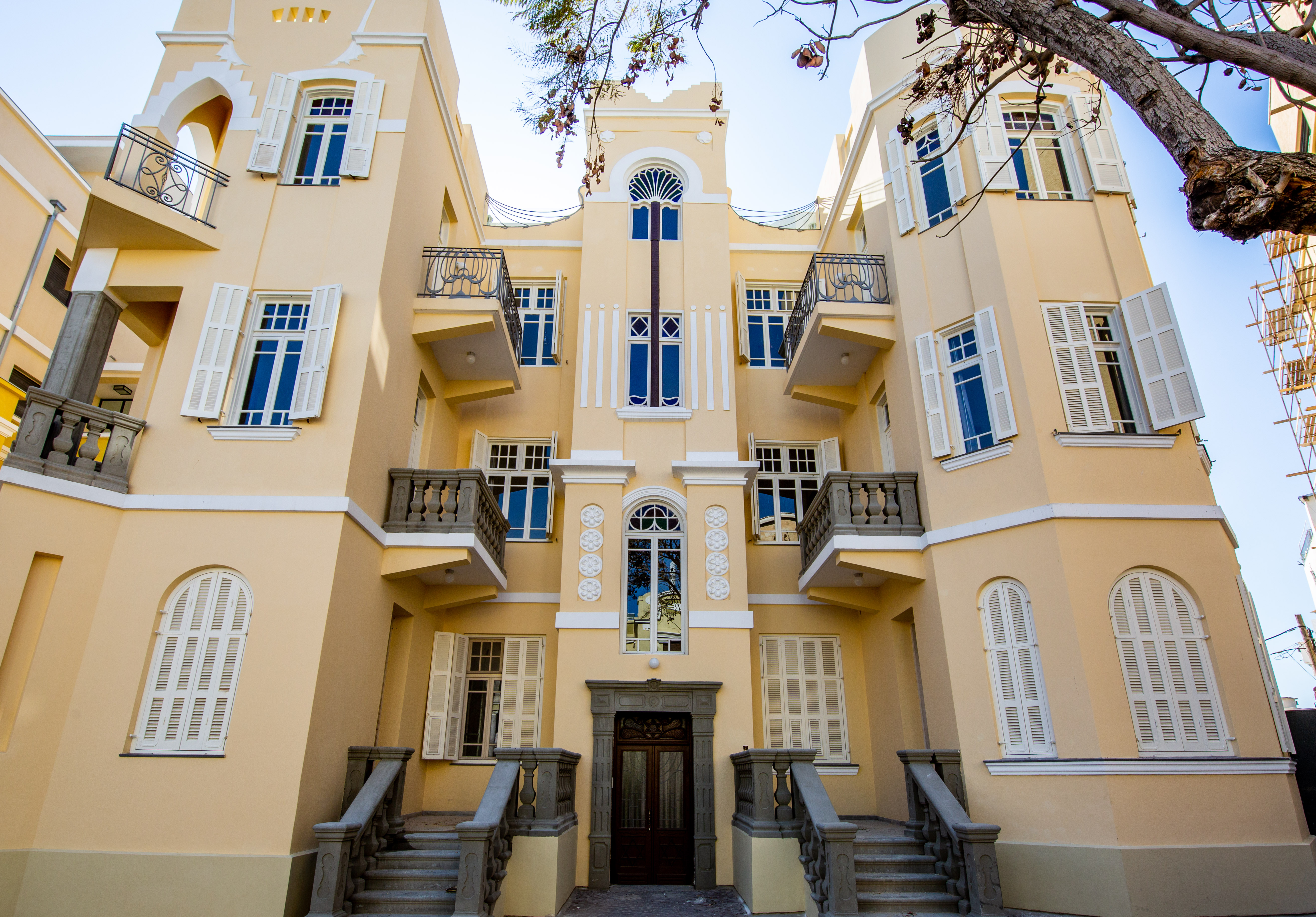 Фото отеля 1