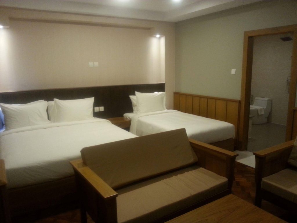 Фото Hotel H Valley Yangon