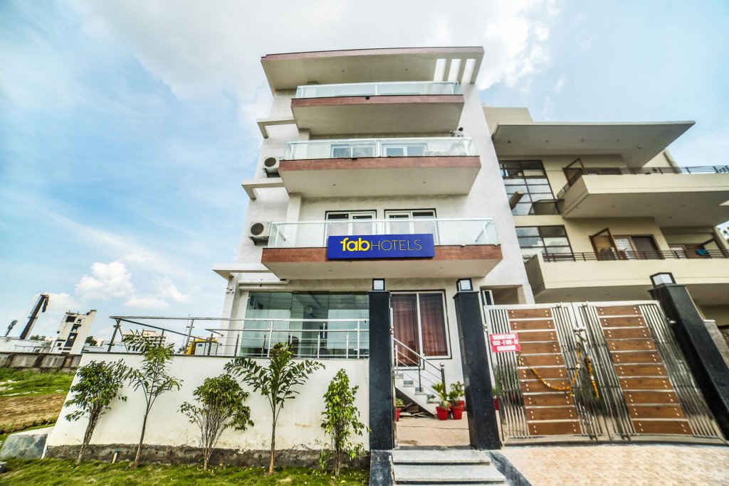 Фото FabHotel NStay 32