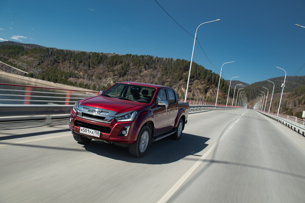 Автосалон Официальный дистрибьютор Isuzu D-max, Москва, фото