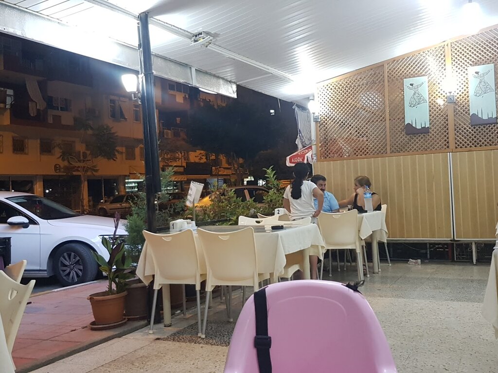 Mevlana Etli Ekmek ve Kebap Salonu, restoran, Merkez Mah., Atatürk Blv