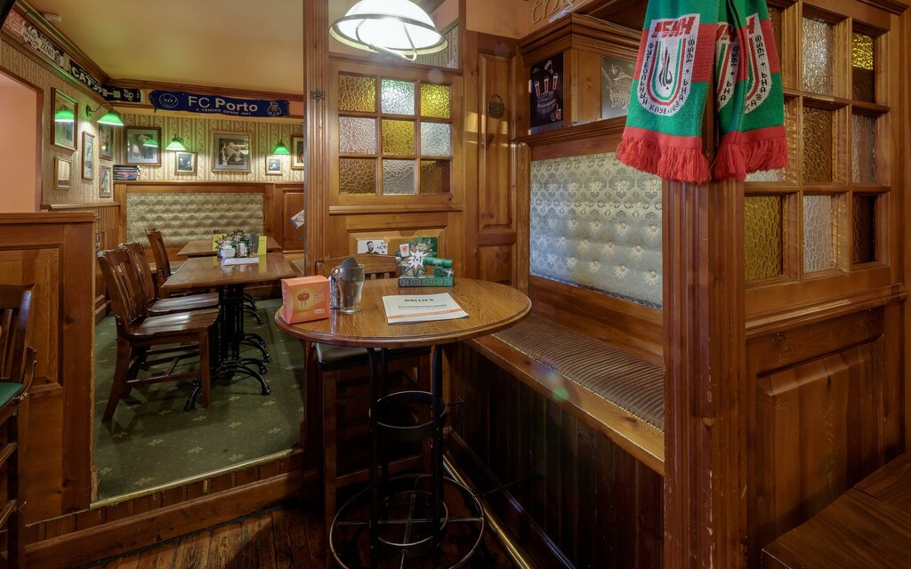 Bar, pub Molly Island, Saint Petersburg, photo
