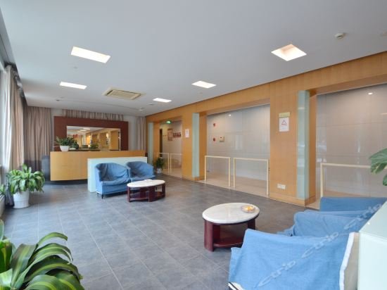 Фото Jinjiang Inn (Nanjing Zhongfu Road Metro Station, Jianing Road)