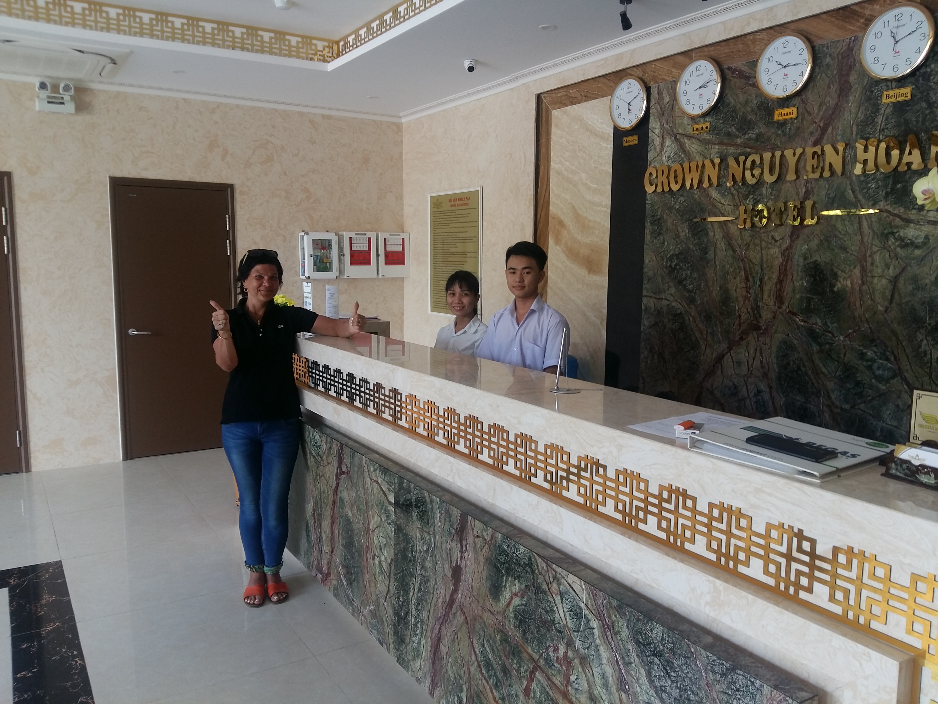 Фото Crown Nguyen Hoang Hotel