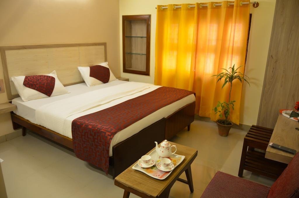 Фото отеля 2