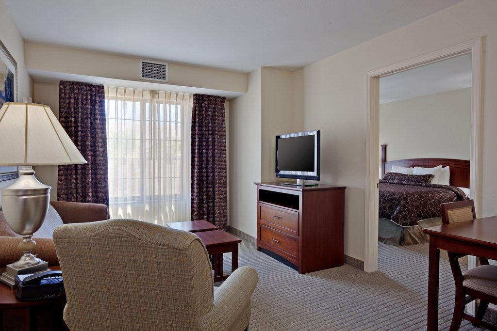 Фото Staybridge Suites Palmdale, an Ihg Hotel