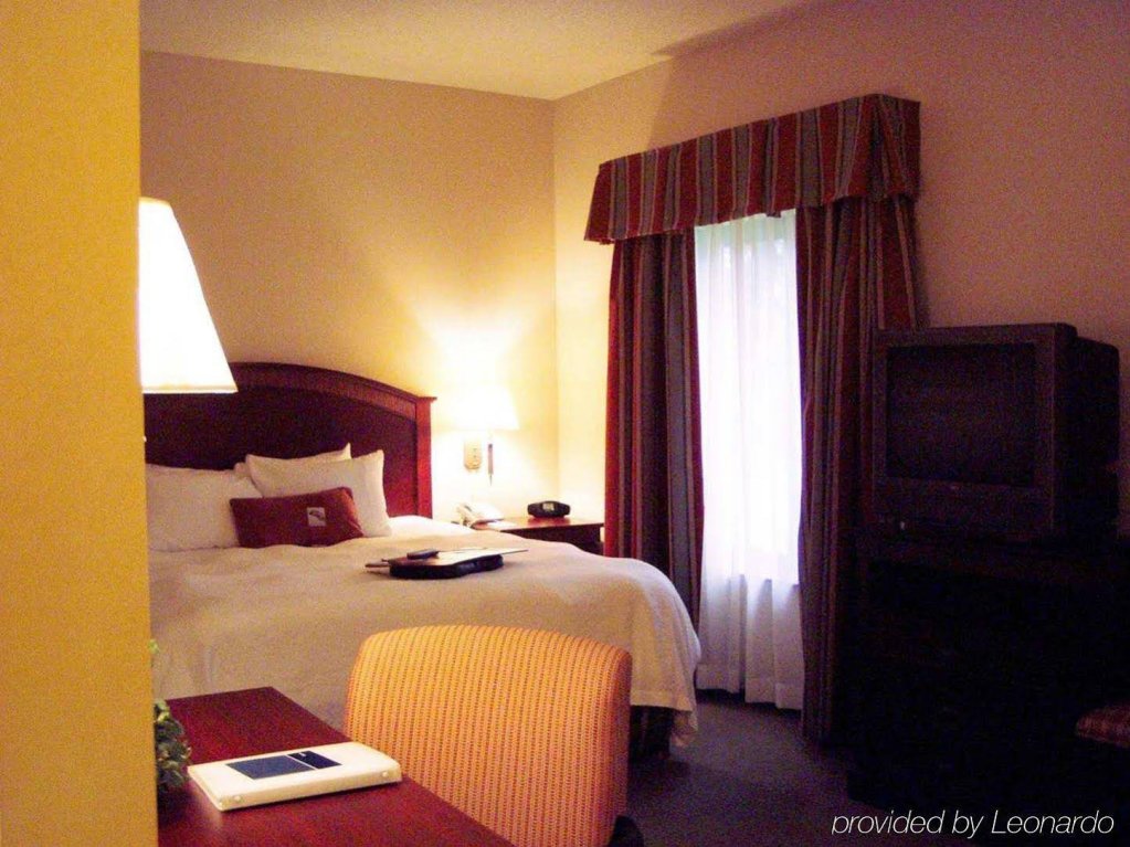 Фото Hampton Inn & Suites Lafayette