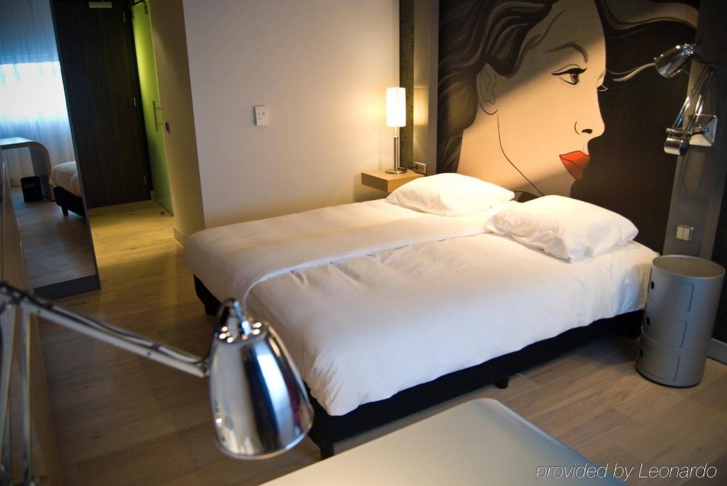 Фото Leonardo Hotel Almere City Center