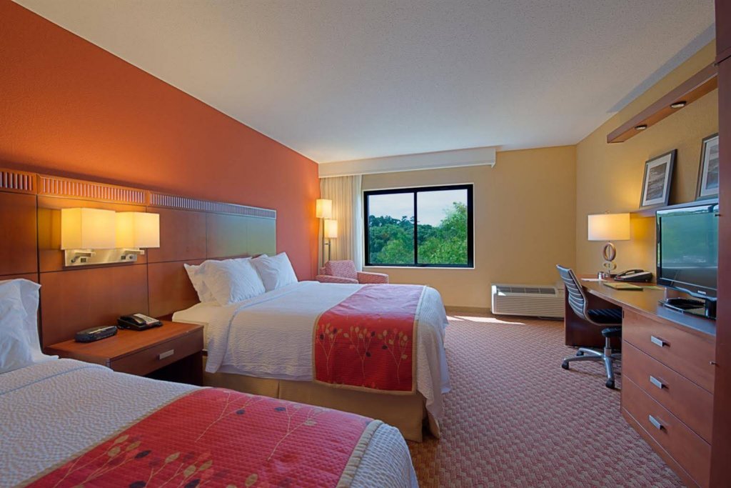 Фото Courtyard by Marriott Myrtle Beach Barefoot Landing