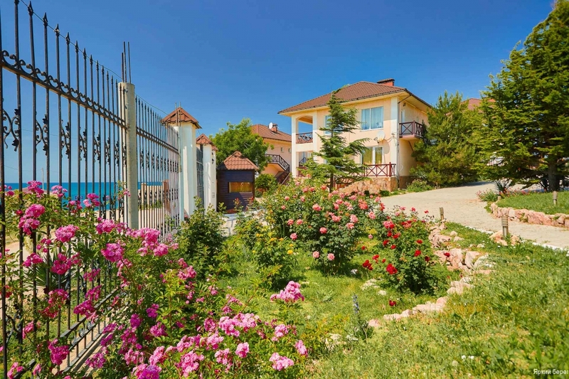 Фото Яркий берег